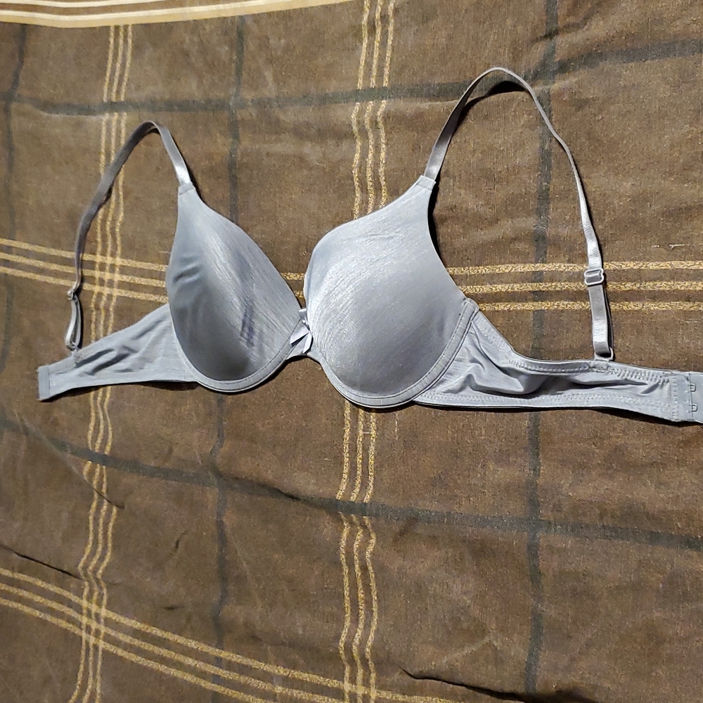 Women's Secret Treasures Bra size 34C NWOT